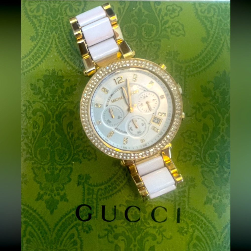 Women’s MK bling watch🤍💛